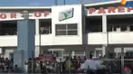 Sekitar dua ribu pemudik bersiap-siap menaiki kapal motor bukit siguntang yang akan berlayar menuju berbagai pelabuhan di Kalimantan.