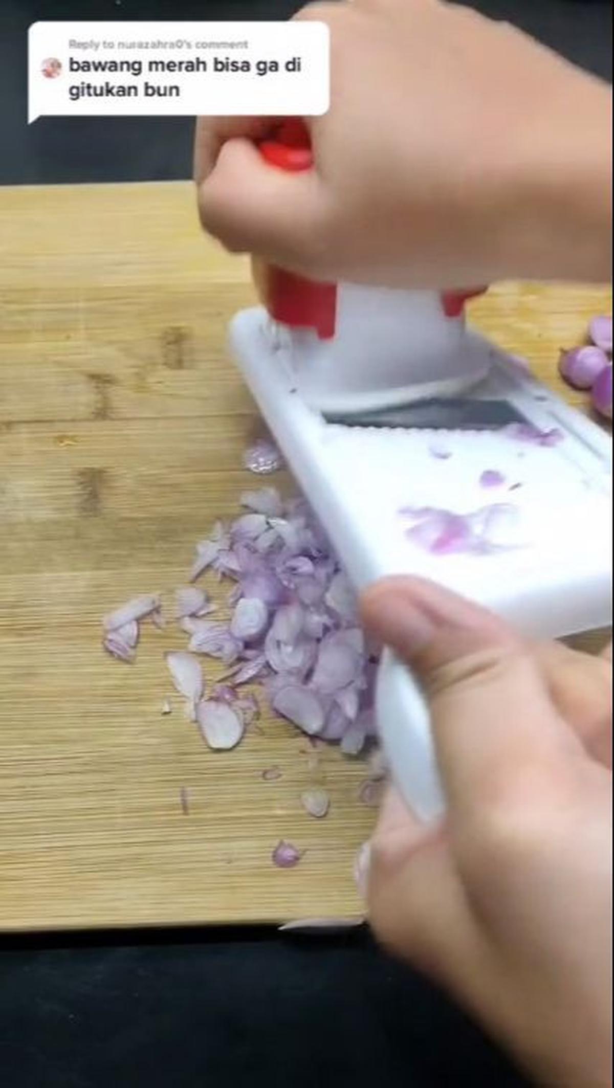 Iris Bawang Merah