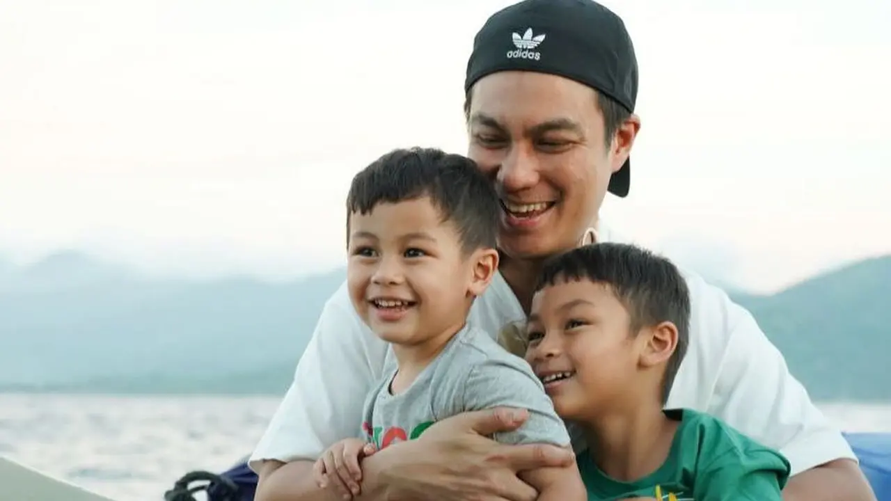 nama anak baim wong