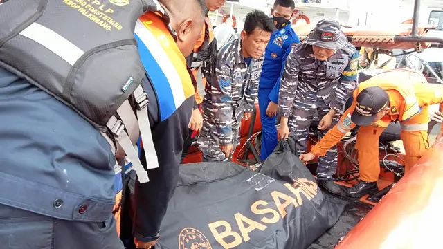 Kapal Tabrakan di Sungai Musi, Nakhoda Ditemukan Tewas Setelah 2 Hari Pencarian