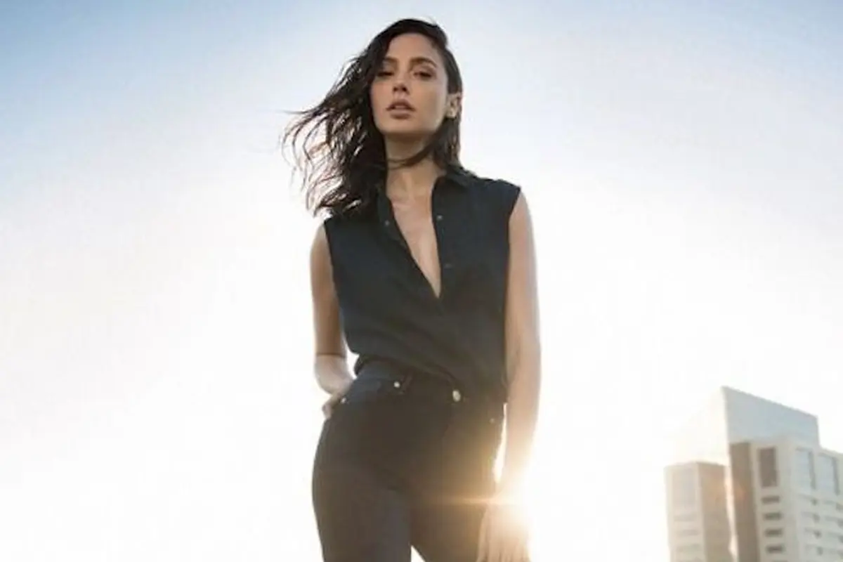 [Bintang] Gal Gadot
