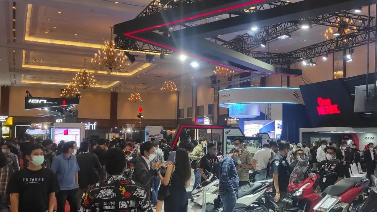 IMOS+ menawarkan area test drive lebih luas yang berada di belakang Hall 10. Karena di ICE-BSD City, pameran ini juga menawarkan aktivitas luar ruang.&nbsp;