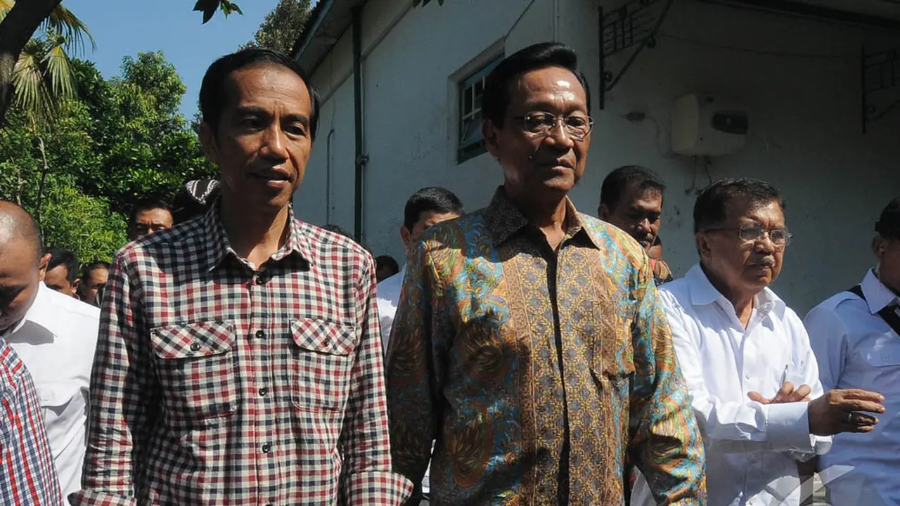 Meski Dikunjungi Jokowi, Sultan Mengaku Netral