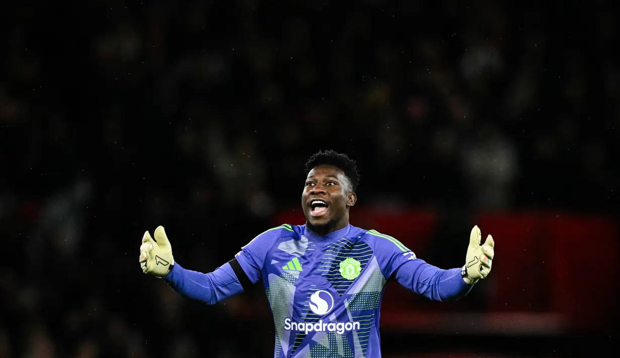MU hanya meraih 19 poin usai menjalani 15 laga di Liga Inggris 2024/2025, ini catatan poin terendah dalam jumlah laga sama sejak musim 1986/1987. (AFP/Oli Scarff)