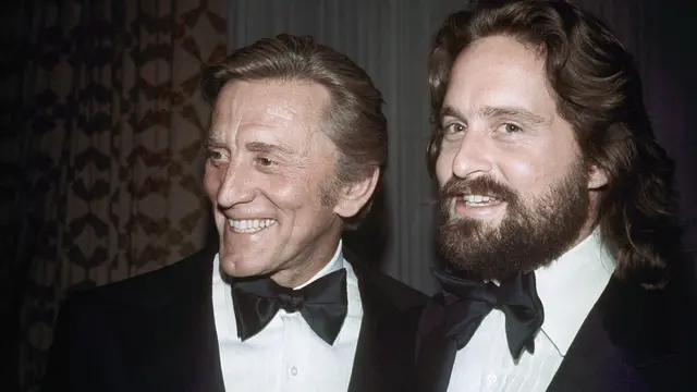 Kirk dan Michael Douglas (AP Photo, File)