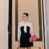 Gaya berkelas ala Amanda Rawles (Instagram/@amandarawles)