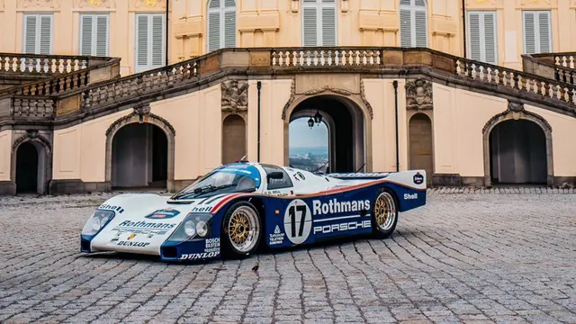 Porsche 956