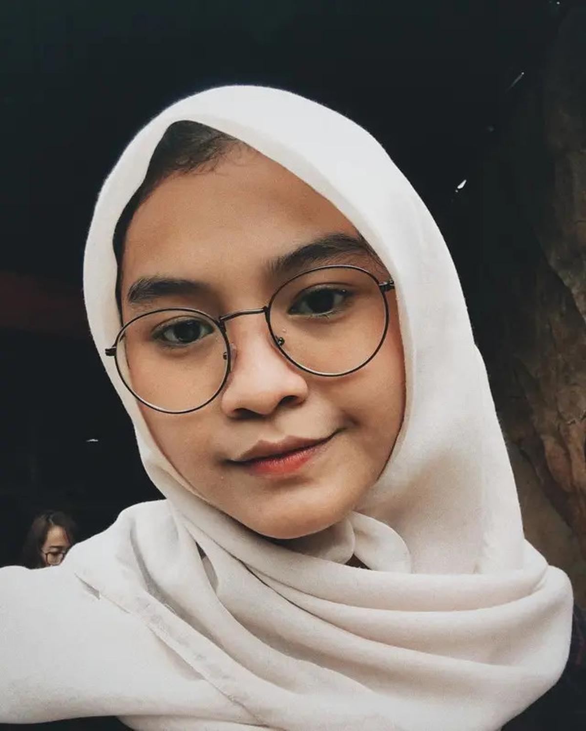 6 Potret Masa Remaja Salma Salsabil, Menikah di Usia 22 Tahun Tuai Pro Kontra