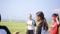 Pesan Mantan Bintang Liverpool FC Women untuk Sepak Bola Putri Indonesia: Para Perintis Harus Dapat Kesempatan Berkembang