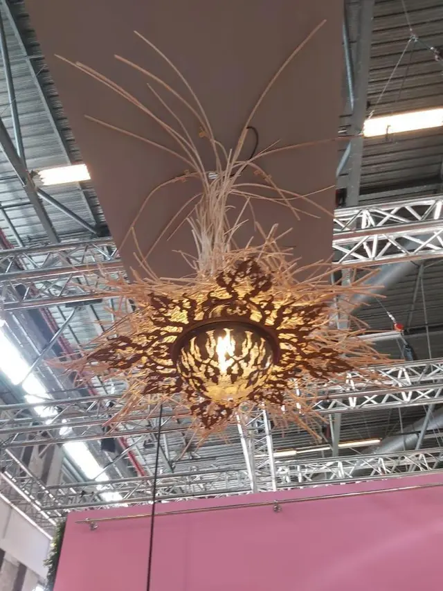 Kolaborasi Apik Rinaldy Yunardi-Era Soekamto Ciptakan Instalasi Seni Lampu Dewa Nawa Sanga