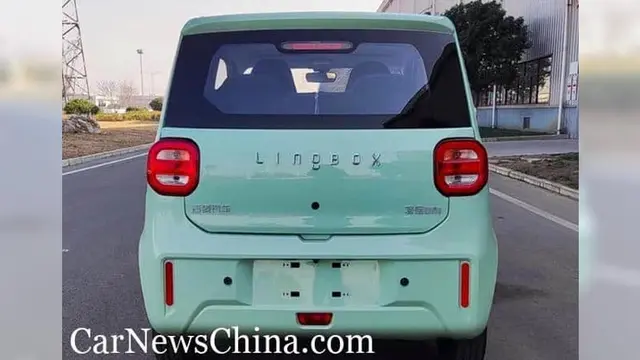 Bagian belakangnya dibuat berbeda dengan Wuling Mini EV (CarNewsChina)