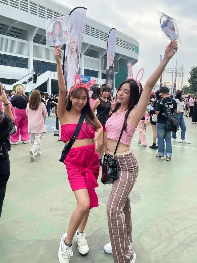 Konser Blackpink di Bangkok disaksikan artis Indonesia Dannia Salsabilla (Foto: Instagram danniasalsabilla)
