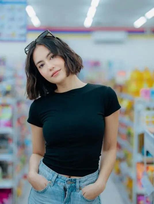 Pevita Pearce cantik di usia 31 tahun [Instagram/pevpearce]