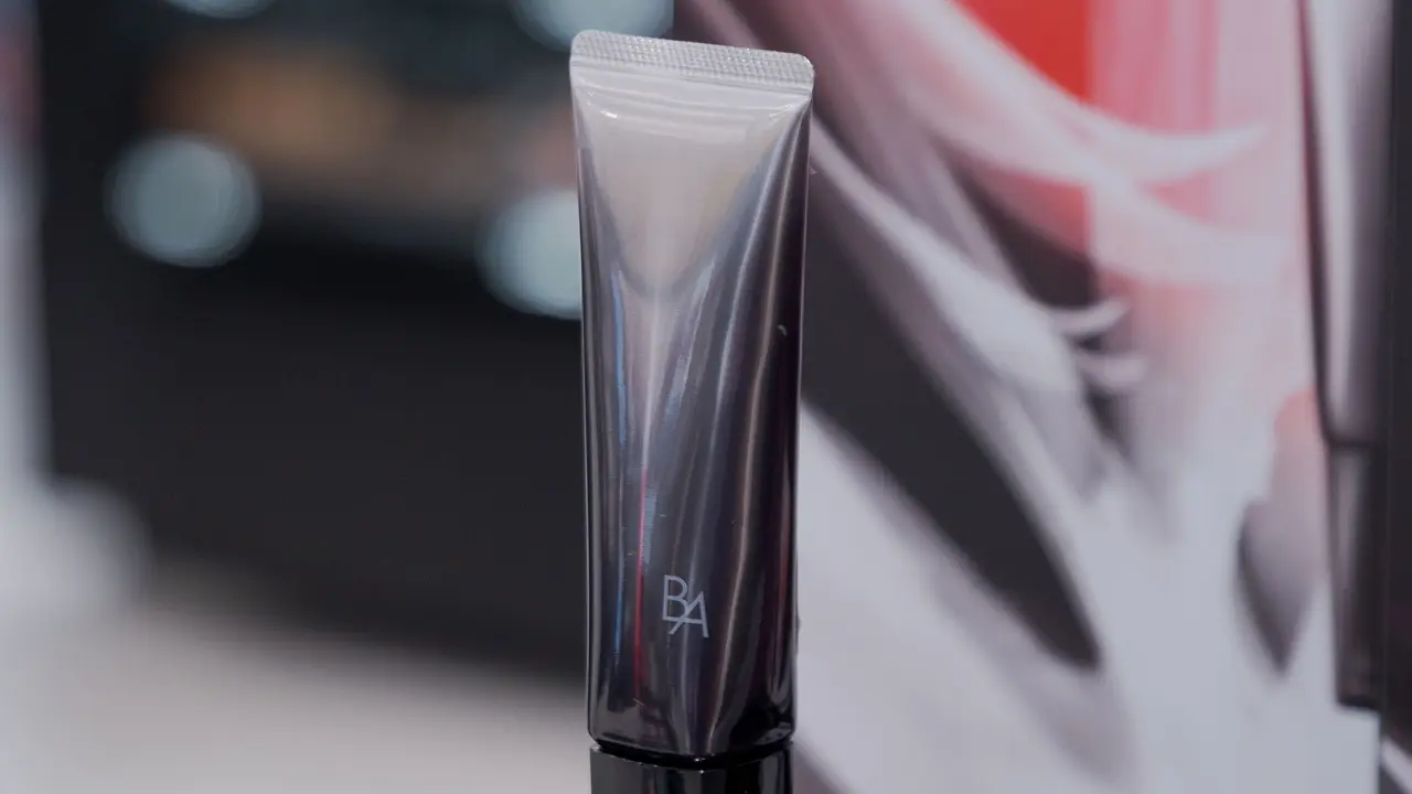 Sunscreen Revolusioner B.A Light Selector N di Sephora Indonesia. Dok. Luxasia