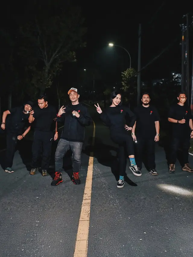 6 Potret Kenangan Terakhir Gary Iskak Syuting 'Diary Misteri Sara' dan Film Horor