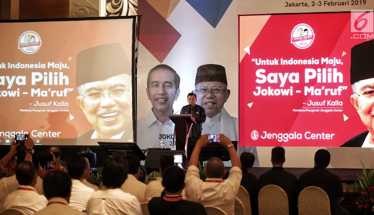 Wakil Presiden Jusuf Kalla memberikan paparan dalam Rapat Konsolidasi Nasional Jenggala Center di Jakarta, Minggu (3/2). Acara ini untuk menyatakan dukungan serta strategi memenangkan Joko Widodo-Ma'ruf Amin pada Pilpres 2019. (Liputan6.com/Faizal Fanani)