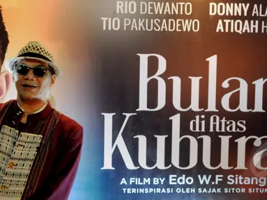 Tio Pakusadewo saat menghadiri Premier film Bulan di Atas Kuburan, Jakarta, Sabtu (11/4/2015). (Liputan6.com/Andrian M Tunay)