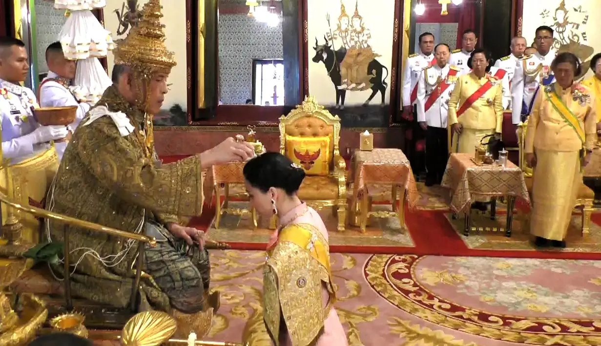 Foto Maha Vajiralongkorn Sah Jadi Raja Thailand Foto 6790