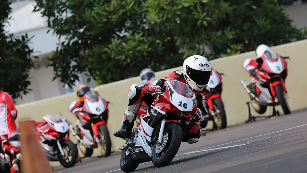 Astra Honda Racing School (AHRS)