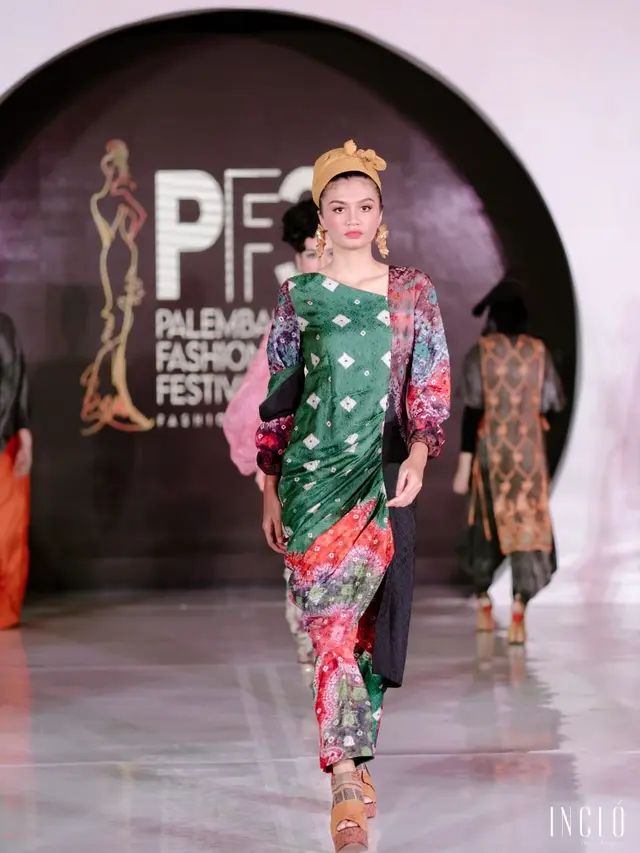 13 Desainer Asal Palembang Adu Karya Angkat Kreasi Wasta Sumatra