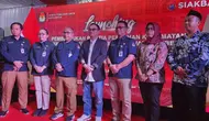 Jajaran KPU RI bersama KPU Jawa Barat, dan KPU Kota Depok saat melaunching pendaftaran PPK secara nasional di kantor KPU Depok. (Liputan6.com/Dicky Agung Prihanto)