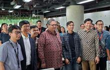 Momen Menko Airlangga Mengunjungi dan Menyapa Peserta Magang Nasional di Vidio
