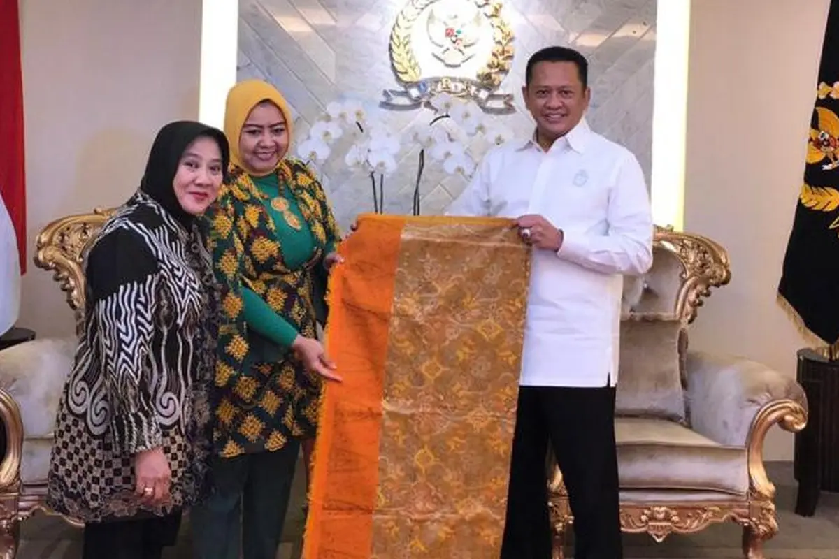 Bambang Soesatyo dan Anna Mariana.