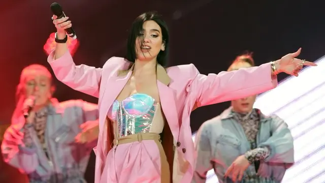 Tampil di Indonesia, Dua Lipa Sukses Bawakan Lagu Hitsnya