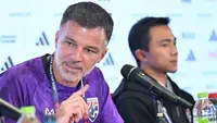 Anthony Hudson, pelatih Timnas Thailand dalam sesi konferensi pers jelang final FIFA ASEAN Cup 2026 di Stadion GBK, Jakarta, Minggu (4-10-2026). (Dok. Official FAT Facebook)