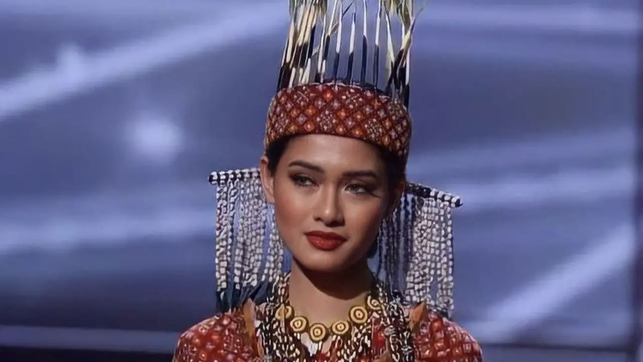 Miss Myanmar Dinyatakan Menang National Costume Miss Universe 2020/dok. Instagram @thuzar_wintlwin