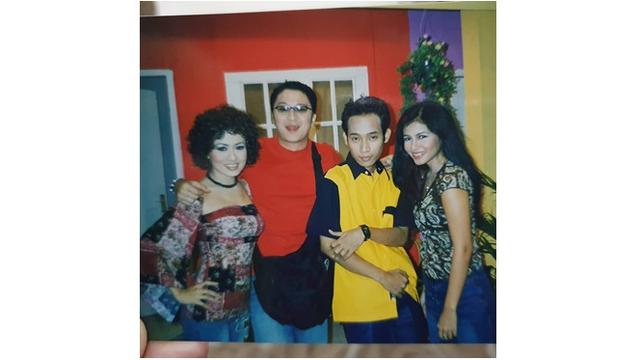 Potret Denny Cagur saat syuting acara Chating (Canda itu Penting) Tahun 2002.
