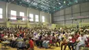Warga yang hadir juga mengajak keluarga mereka dalam deklarasi Front Jokowi Presiden (FJP) di GOR Pulogadung, Jakarta Timur, Jakarta, Kamis (12/6/2014) (Liputan6.com/Panji Diksana)
