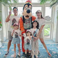 Tampil menawan dengan gaya kasual, Tyara Renata selalu hadirkan kenyamanan optimal yang stylish. [Foto: Instagram/ Tyara Renata]