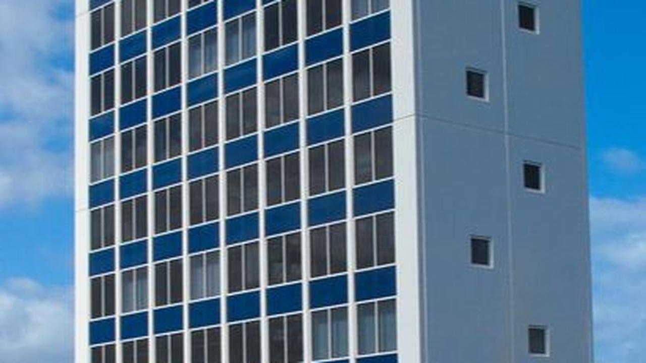 Bangunan Unik yang Terlihat Sekilas Seperti Hotel<br>