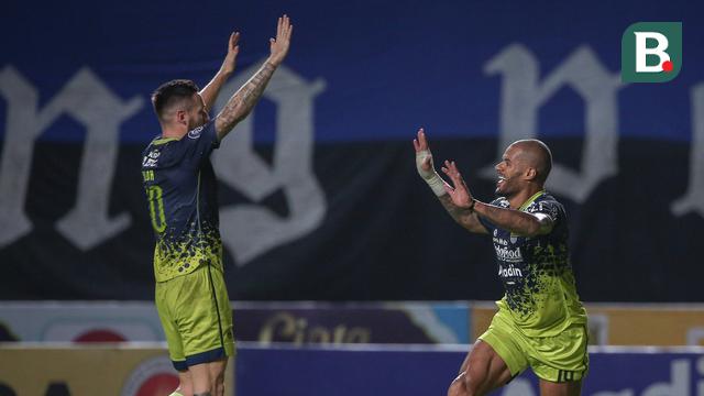 Foto: Tendangan Kencang Jaimerson Dibalas Brace David Da Silva, Persib Bandung Menang 3-1