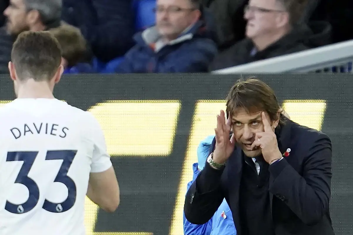 Foto: Main Imbang Lawan Everton di Pertandingan Perdana, Conte Tebar Kode Ancaman Buat Pemain Tottenham