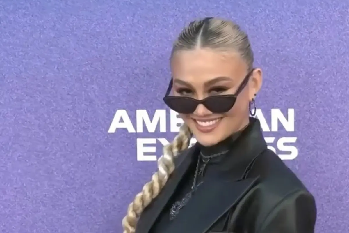Agnez Mo Hadiri Billboard Women In Music Awards 2022