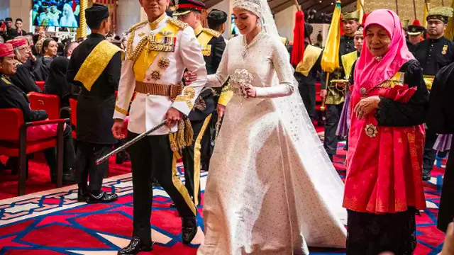 7 Potret Momen Resepsi Pernikahan Pangeran Mateen dan Anisha Rosnah