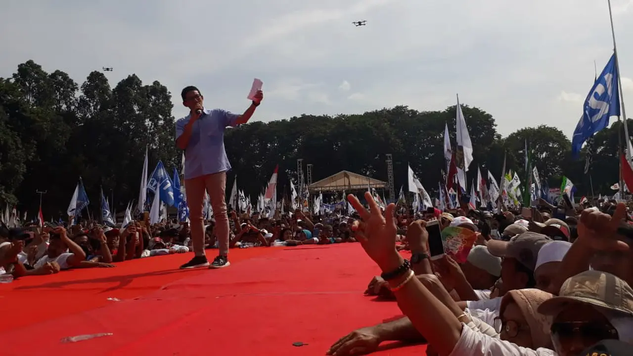 Cawapres nomor urut 02 Sandiaga Uno kampanye di Tangerang, Banten.