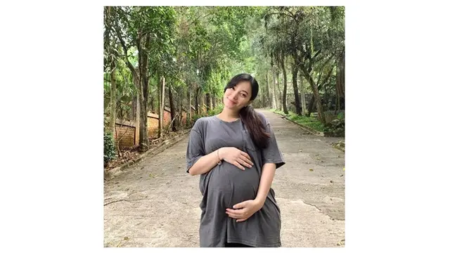 Berat Badan Naik 19 Kg, Ini Potret Terbaru Asmirandah yang Tetap Memesona