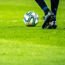 Ilustrasi Sepak Bola. (Photo by Emilio Garcia on Unsplash)