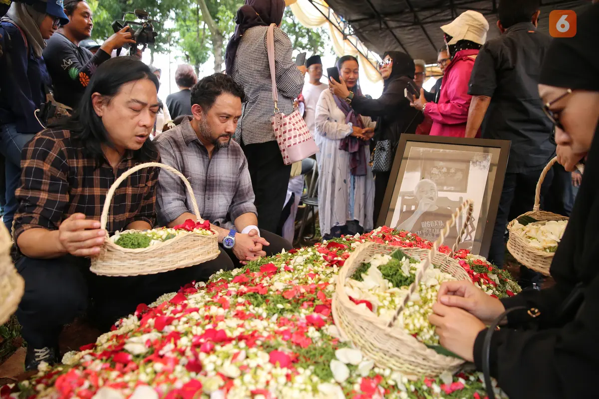 Pemakaman Nomo Koeswoyo