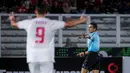 <p>Wasit Saud Alsmhan memberikan peringatan pada laga Grup F Kualifikasi Piala Asia U-20 2025 antara Timor Leste melawan Timnas Indonesia U-20 di Stadion Madya, Senayan, Jakarta, Jumat (27/09/2024). (Bola.com/Bagaskara Lazuardi)</p>