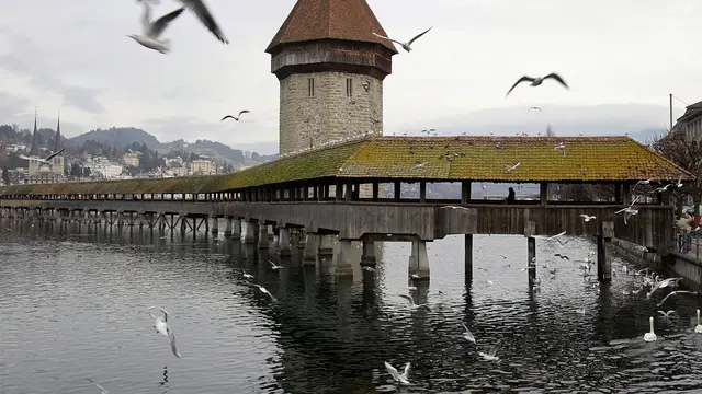 Chapel Bridge, Swiss