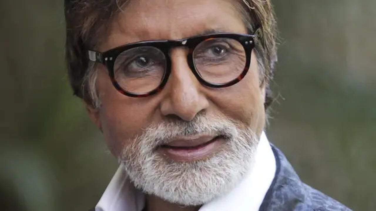 Amitabh Bachchan Rayakan Ulang Tahun Pernikahan yang ke-52, Pamer Foto-foto Langka Bareng Istri