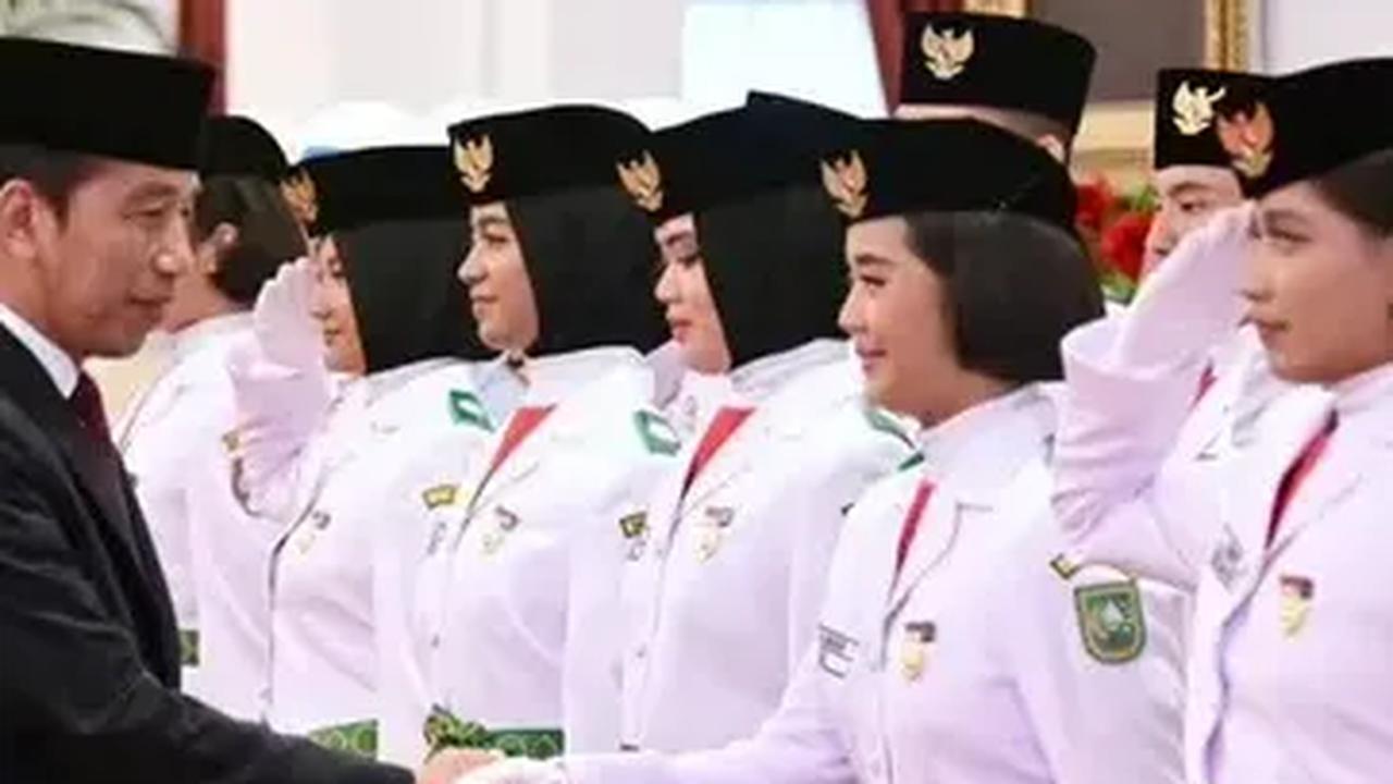 Menjadi bagian dalam upacara Hari Ulang Tahun Kemerdekaan Republik Indonesia yang digelar di Istana Negara, Jakarta, merupakan impian bagi sebagian besar pelajar jenjang SMA di seluruh Indonesia.