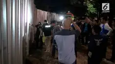 Polisi belum bisa mengidentifikasi dari mana kelompok yang berjumlah sekitar enam orang itu berasal.