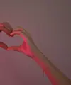 Venus sign berkaitan dengan cinta, hubungan romantis, dan cara seseorang menunjukkan afeksi (Sumber: Pexels.com)