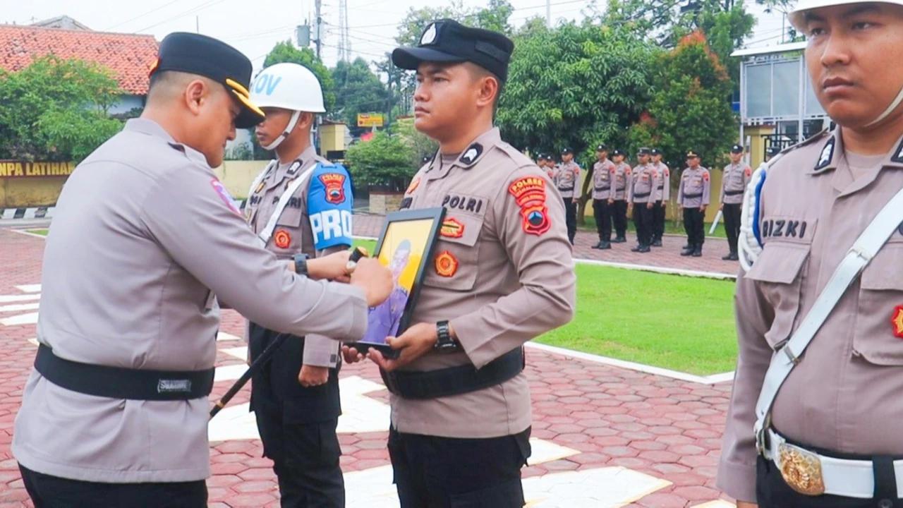 Terlibat Kasus Penipuan Masuk Polri, Anggota Polres Pemalang Briptu WT Dipecat dan Dipenjara 5 Tahun