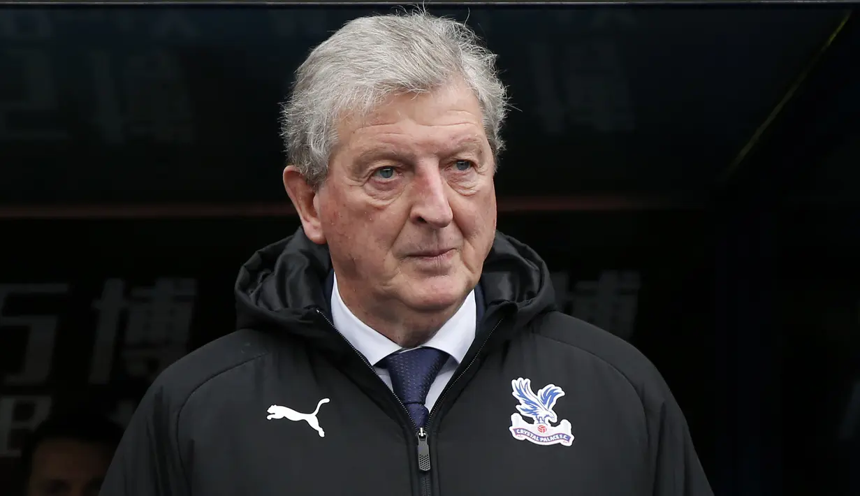 5. Roy Hodgson - Pelatih veteran asal Inggris ini pernah menjadi juru taktik di klub maupun tim nasional. Sepanjang karir nya ia pernah mengalami pemecatan sebanyak empat kali. (AFP/Ian Kington)